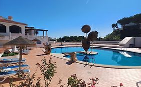 Apartamentos Salema Praia Club
