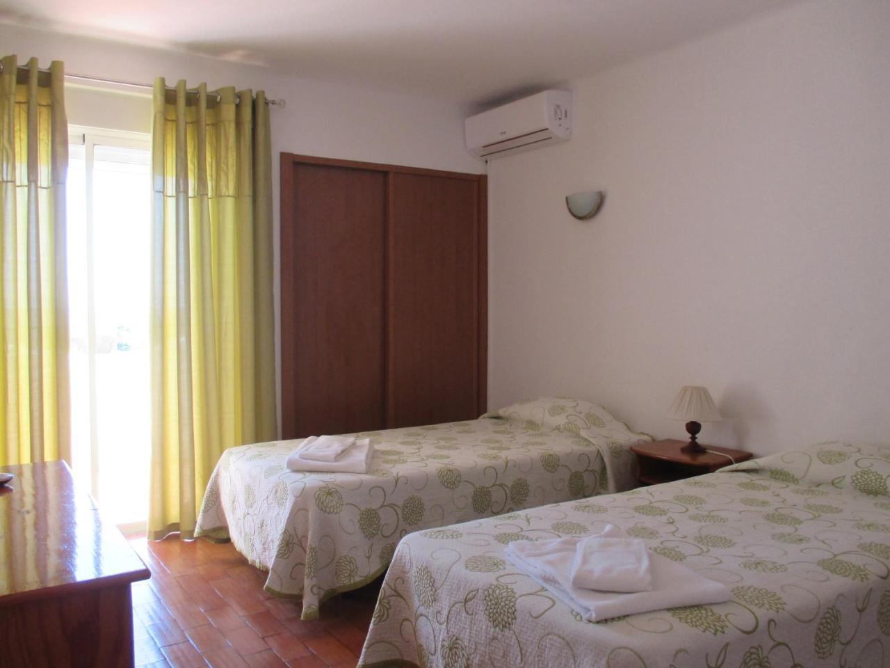 Apartamentos Salema Praia Club Exterior foto